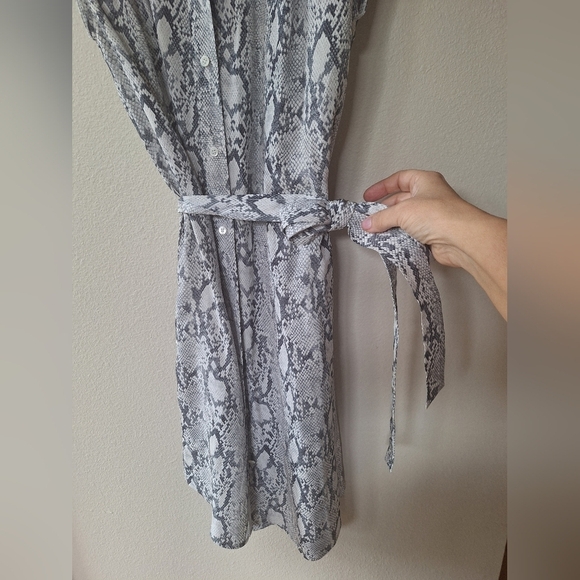 Frame Womens Snake Print Silk Sleeveless Mini Dress. Size S - Picture 5 of 8